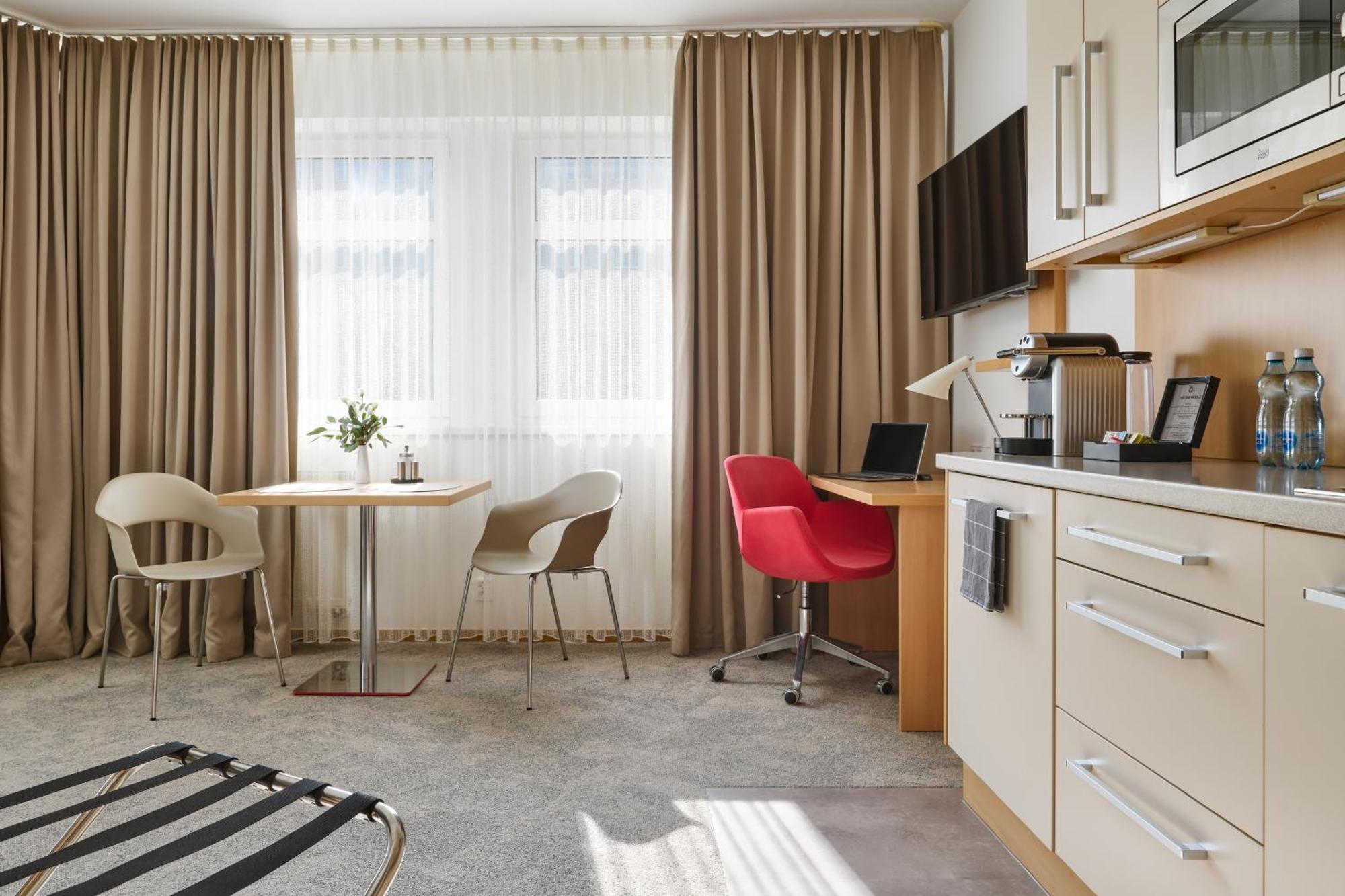 Hotel Osvit 믈라다볼레슬라프 외부 사진