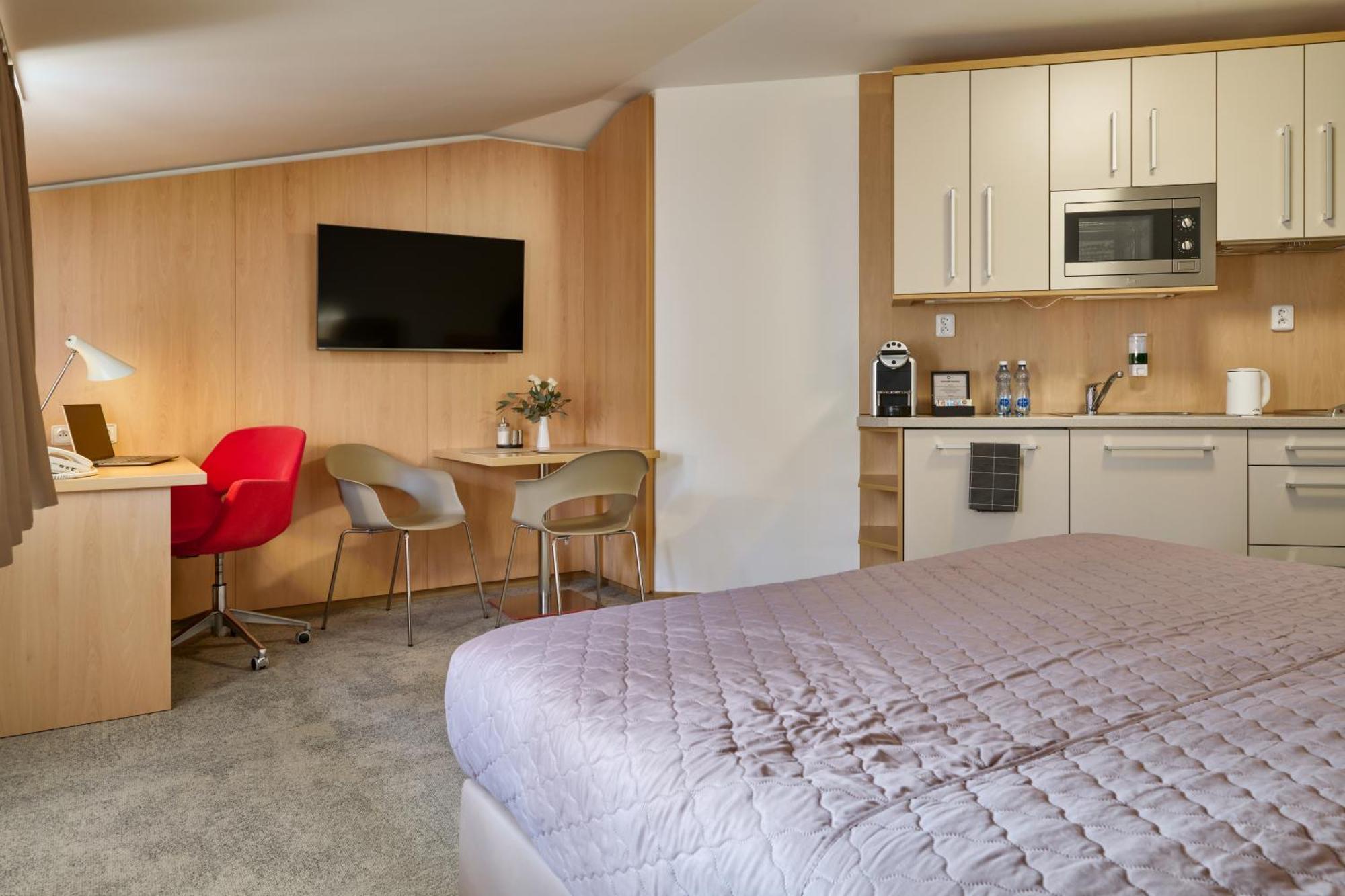 Hotel Osvit 믈라다볼레슬라프 외부 사진